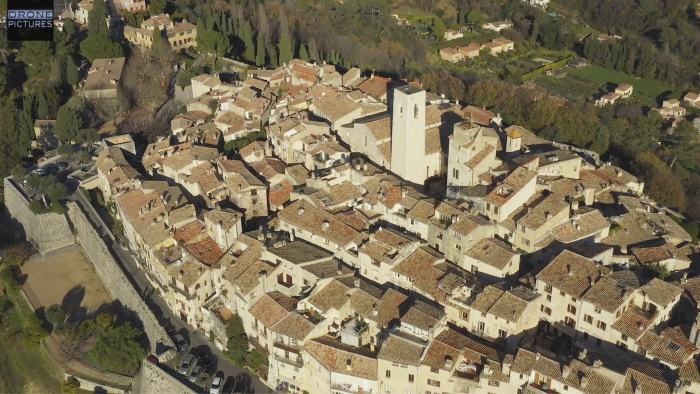 Vue aérienne de Saint-Paul-de-Vence, Alpes-Maritimes, prise de vue par drone © Drone-Pictures Marseille 