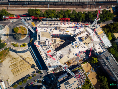 Liebherr cranes at work on an Eiffage Prestige site for the construction of Danone's head office.